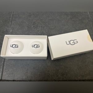 UGG Shoe Freshener ( fresh linen sent)imported new in the box